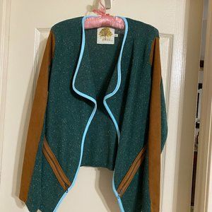 Southern Fashion House  sweater jacket  size M